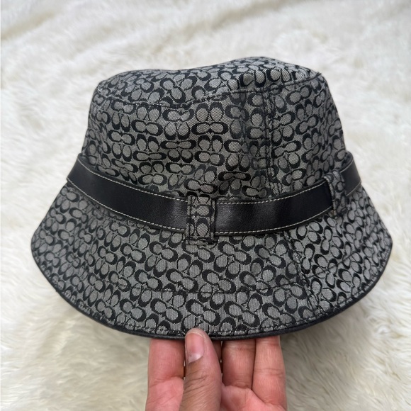Vintage Coach Womens Signature Jacquard Bucket Hat Size M/L Monogram Y2K Buckle - Picture 4 of 14